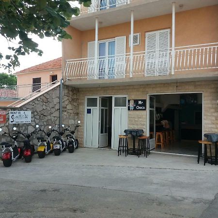 Apartments Danijela Tribalj エクステリア 写真