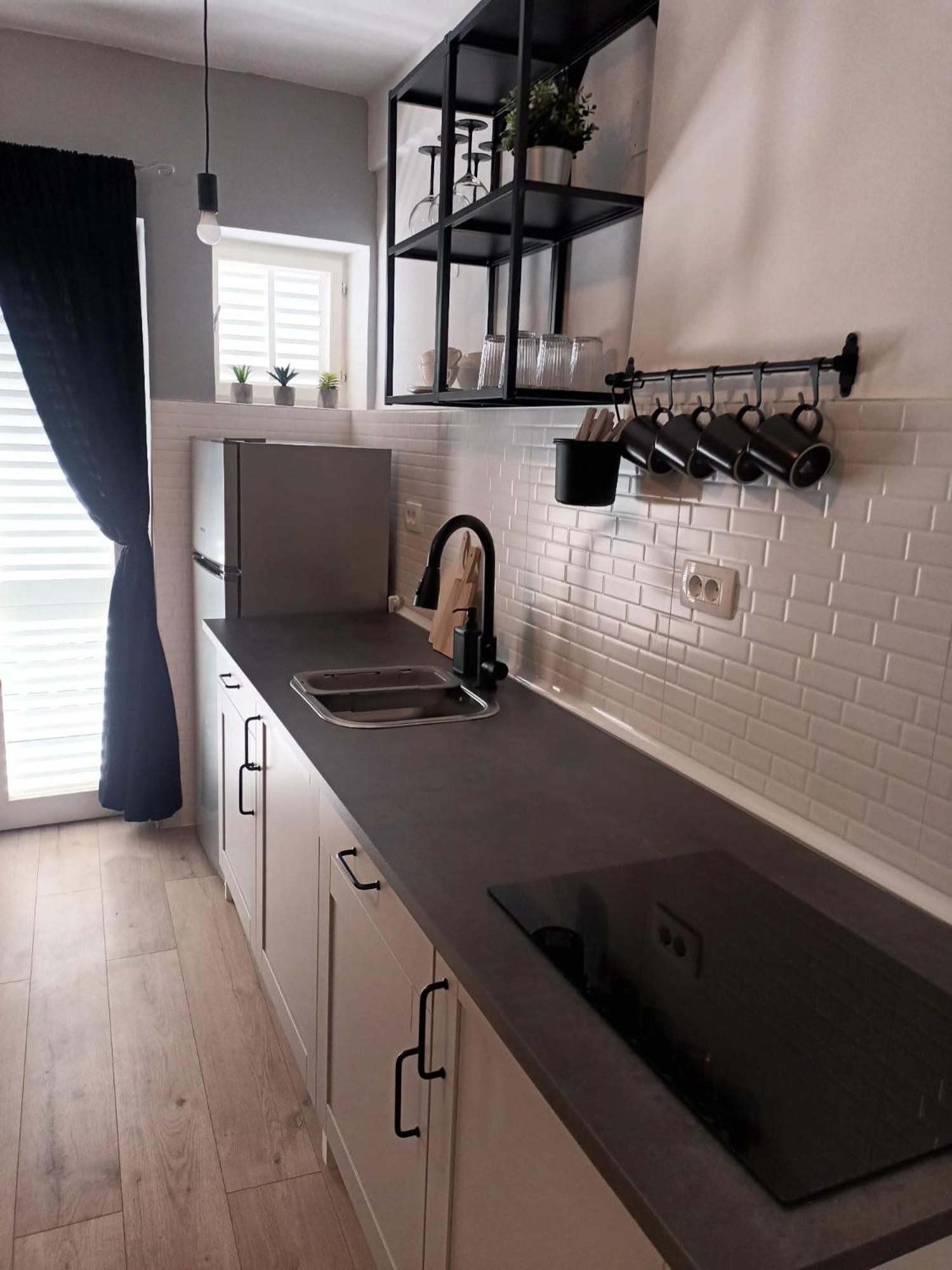 Apartments Danijela Tribalj エクステリア 写真