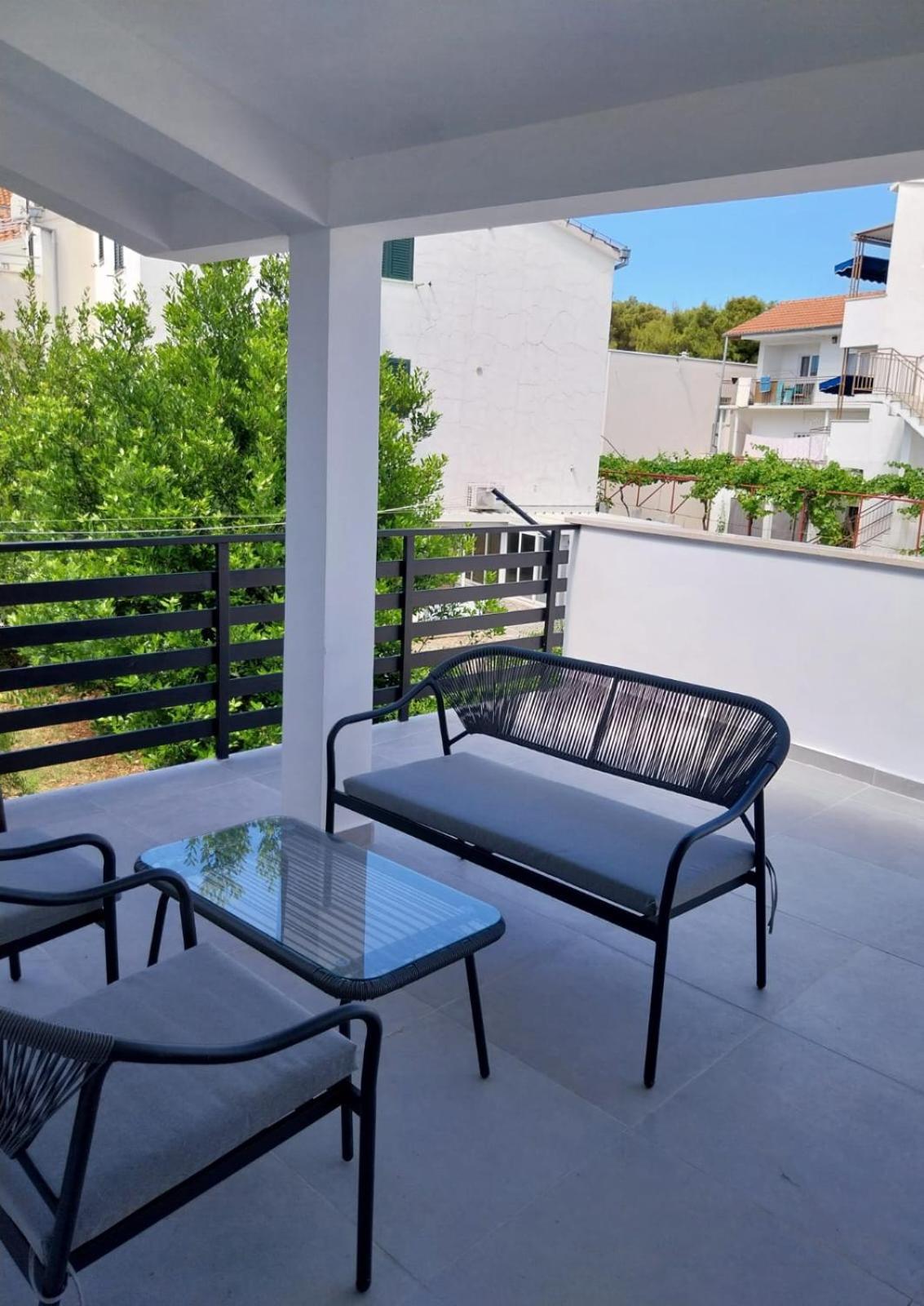 Apartments Danijela Tribalj エクステリア 写真