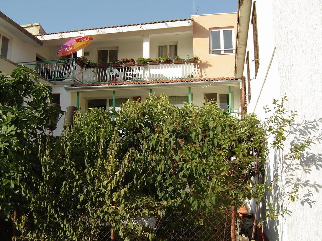Apartments Danijela Tribalj エクステリア 写真