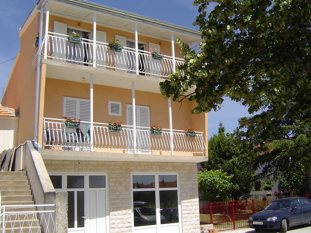 Apartments Danijela Tribalj エクステリア 写真