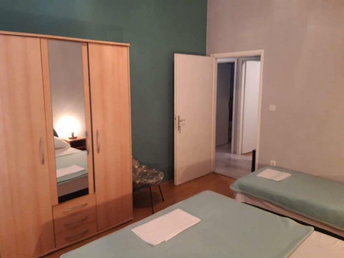 Apartments Danijela Tribalj エクステリア 写真